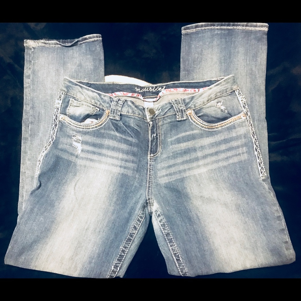 Cute boot cut Maurice’s jeans. like new!